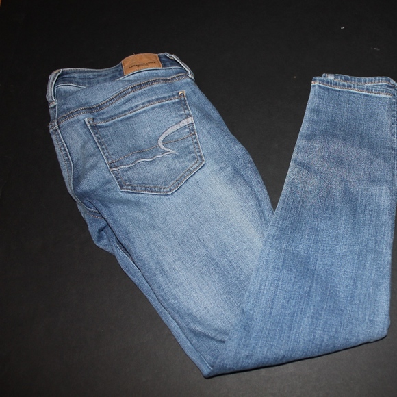 American Eagle Outfitters Denim - AMERICAN EAGLE SKINNY JEANS 00